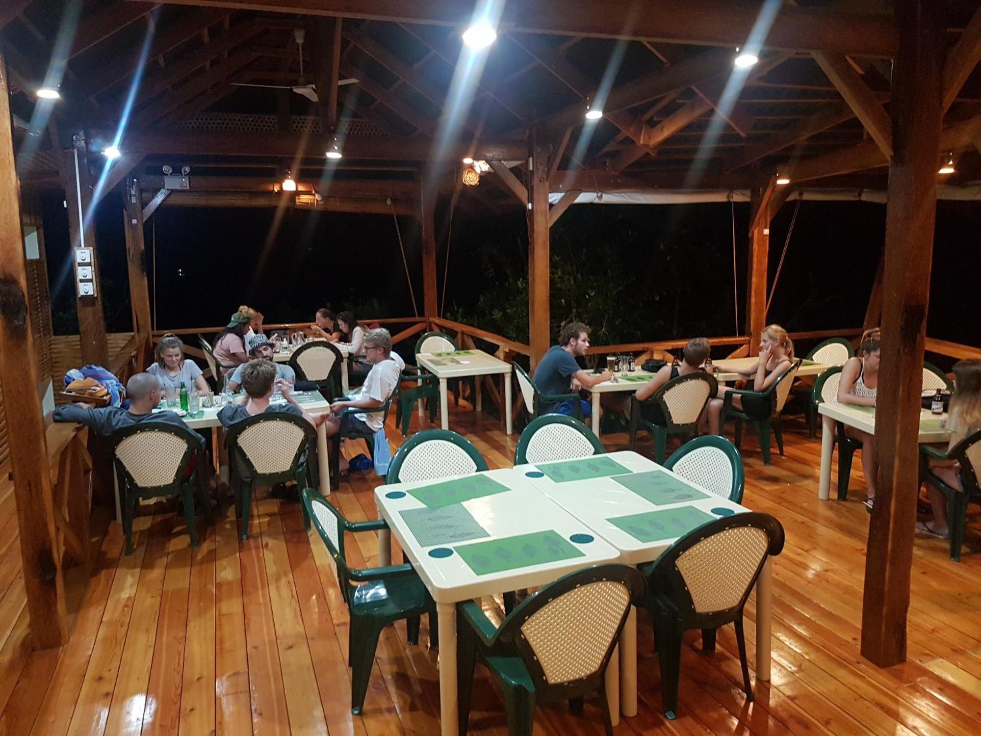 Eskapo Verde Lodge Moalboal Badian Dış mekan fotoğraf