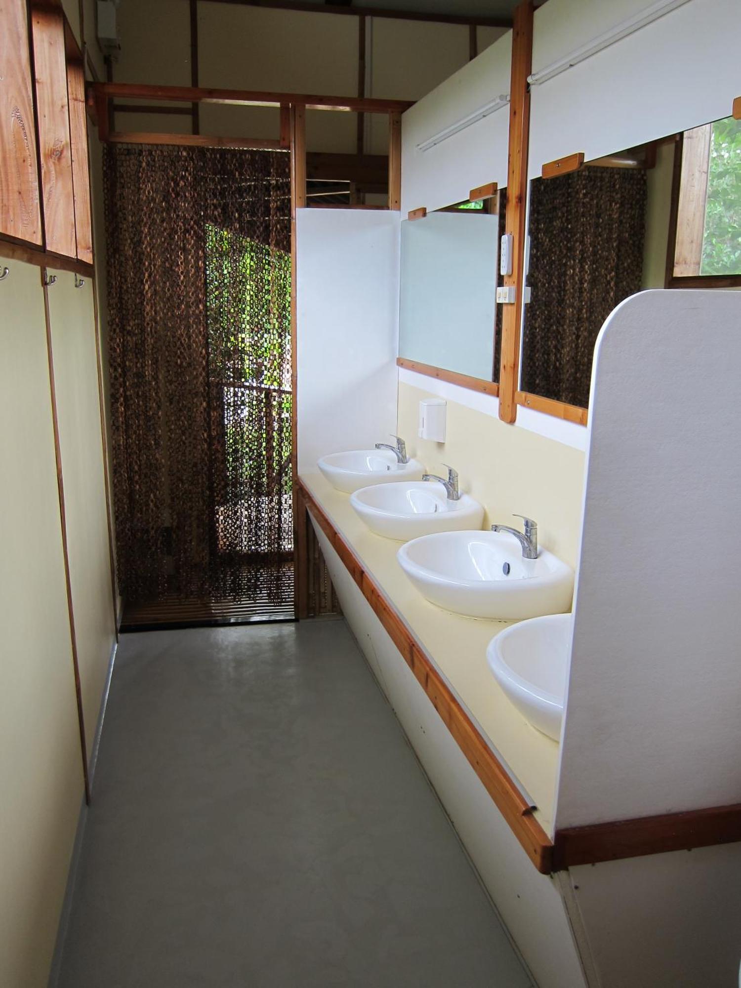 Eskapo Verde Lodge Moalboal Badian Dış mekan fotoğraf